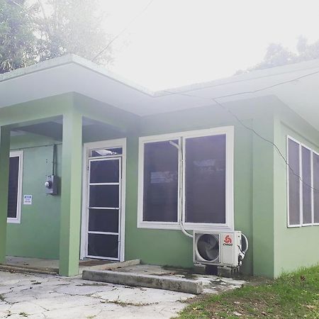 Pbnb Accommodation Koror Luaran gambar